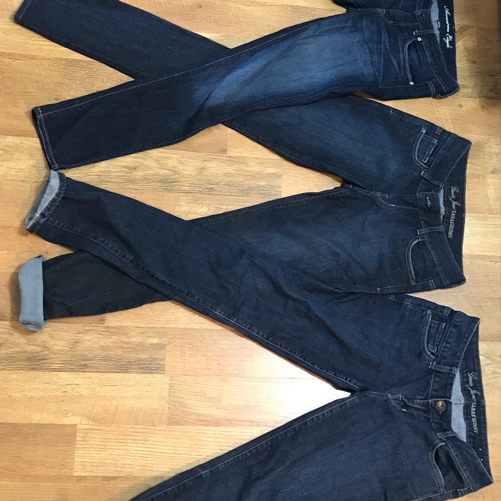 2 guess skinny jeans and 1 AE jean
